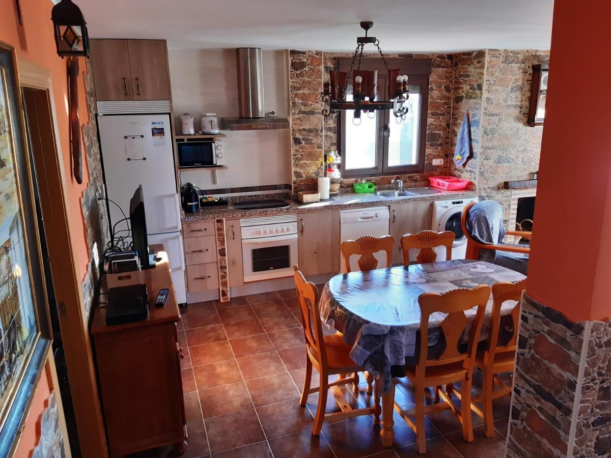 Casa Rural Mi Descanso Valdefuentes de Sangusín Εξωτερικό φωτογραφία