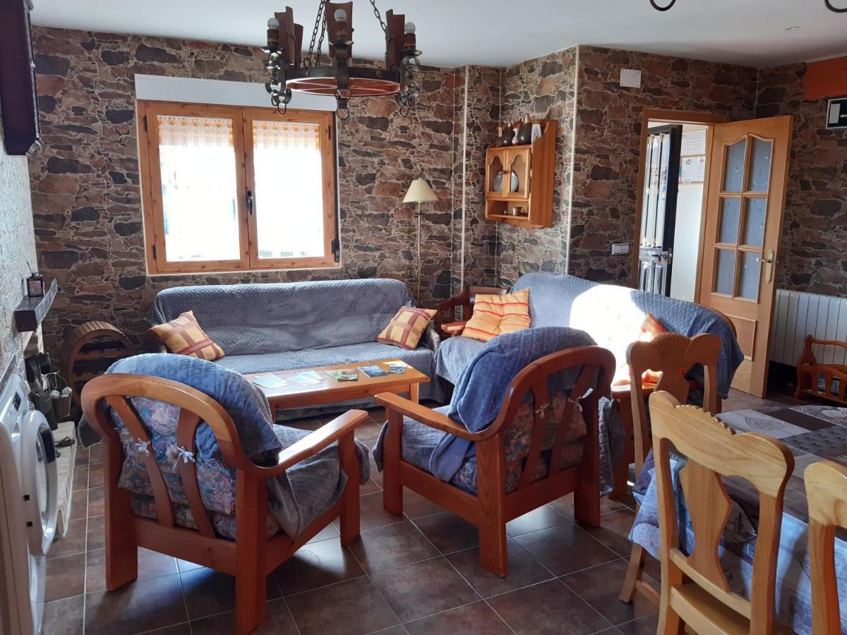 Casa Rural Mi Descanso Valdefuentes de Sangusín Εξωτερικό φωτογραφία
