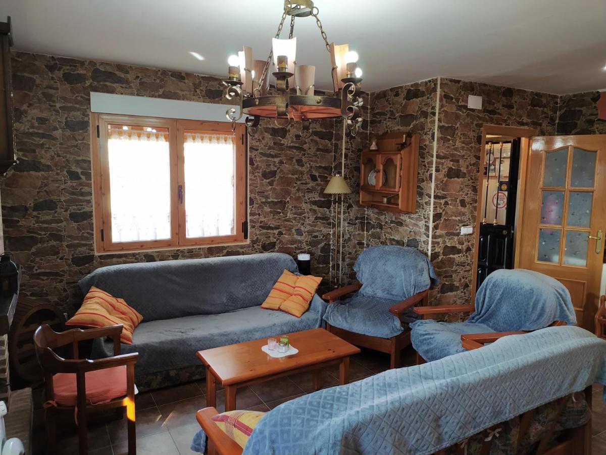 Casa Rural Mi Descanso Valdefuentes de Sangusín Εξωτερικό φωτογραφία