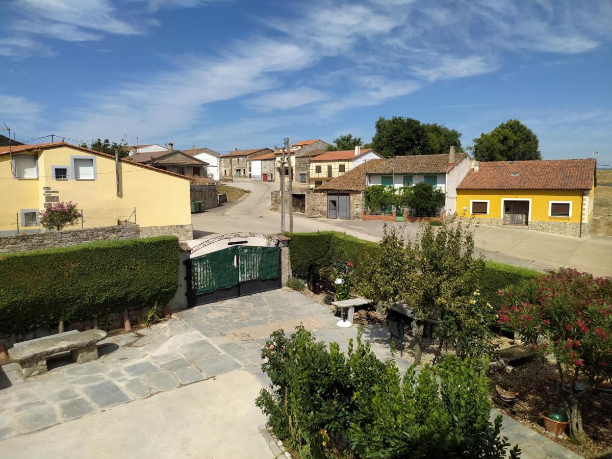 Casa Rural Mi Descanso Valdefuentes de Sangusín Εξωτερικό φωτογραφία