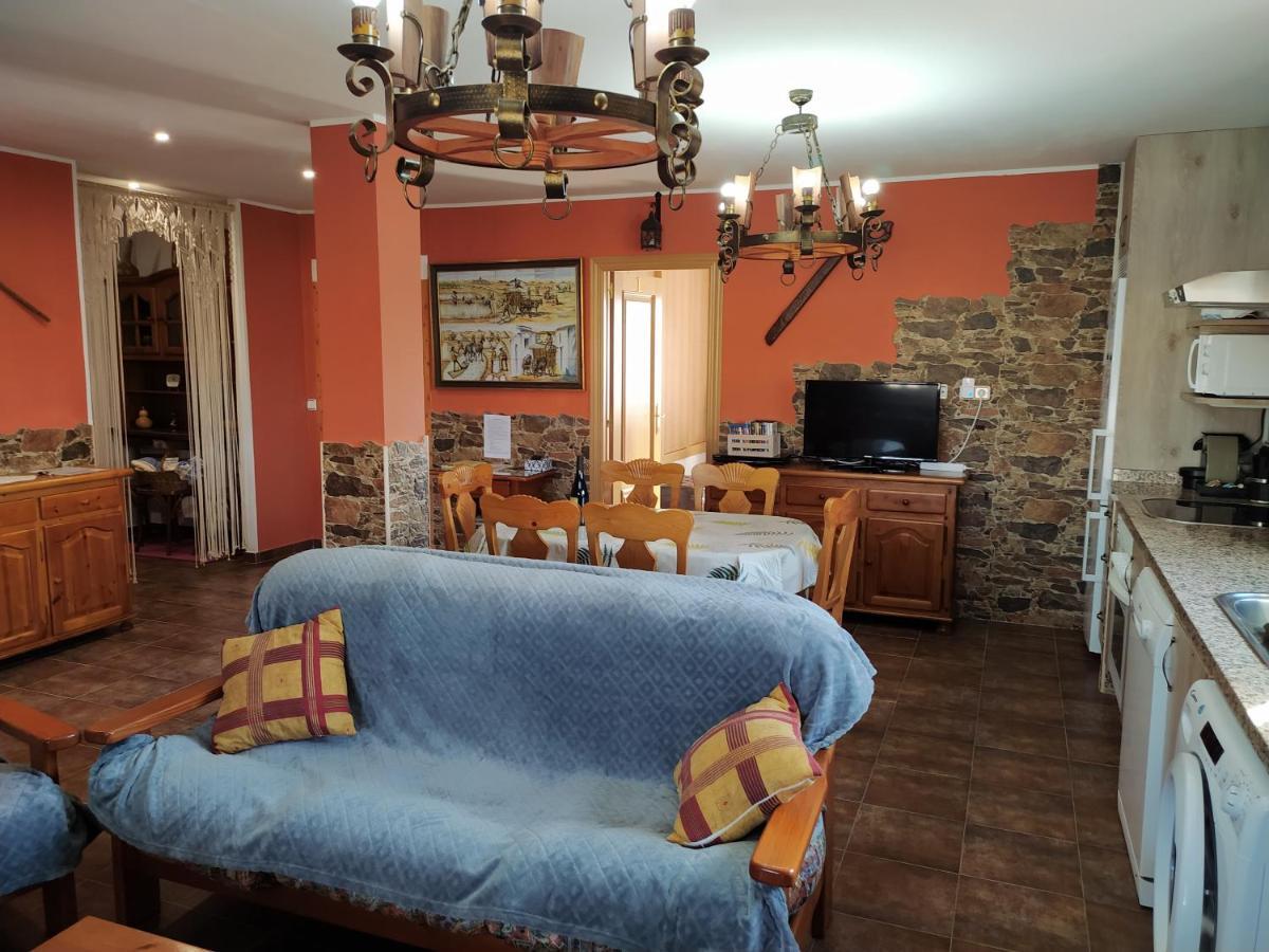 Casa Rural Mi Descanso Valdefuentes de Sangusín Εξωτερικό φωτογραφία