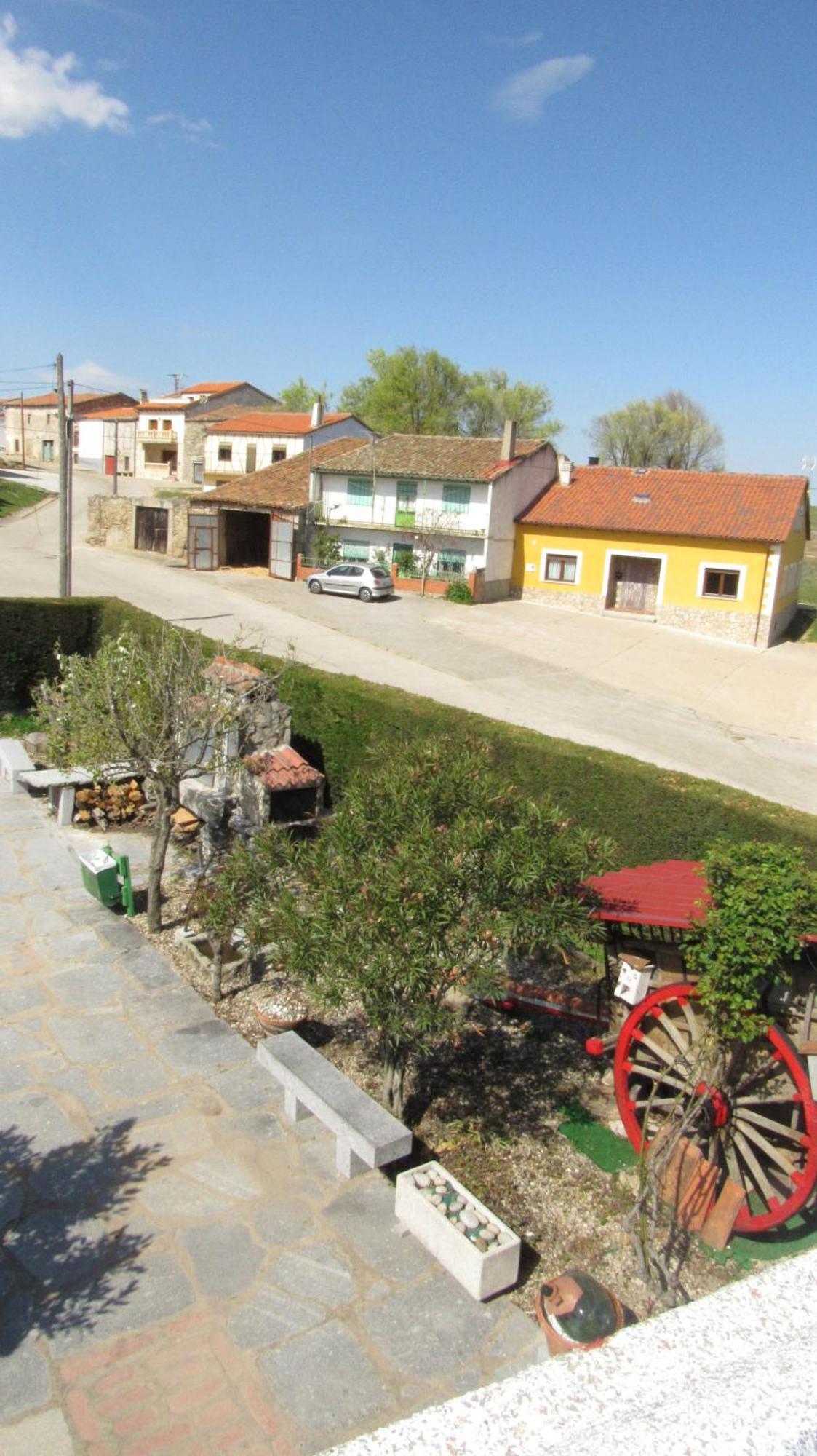 Casa Rural Mi Descanso Valdefuentes de Sangusín Εξωτερικό φωτογραφία