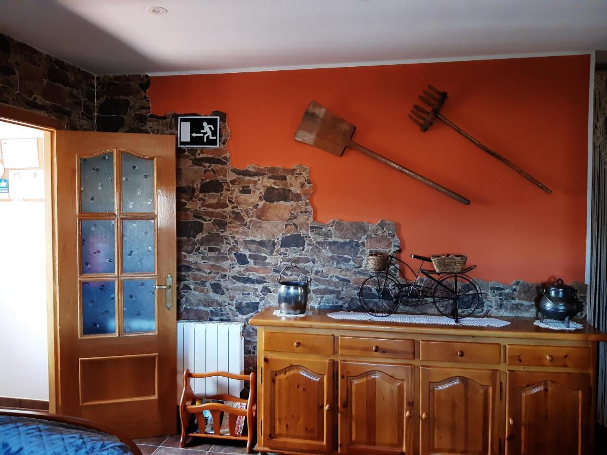 Casa Rural Mi Descanso Valdefuentes de Sangusín Εξωτερικό φωτογραφία