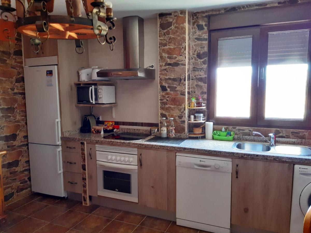 Casa Rural Mi Descanso Valdefuentes de Sangusín Εξωτερικό φωτογραφία