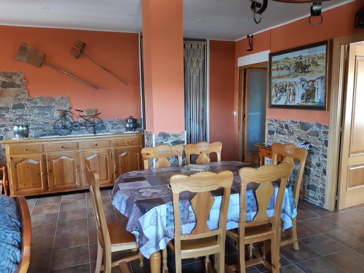 Casa Rural Mi Descanso Valdefuentes de Sangusín Εξωτερικό φωτογραφία